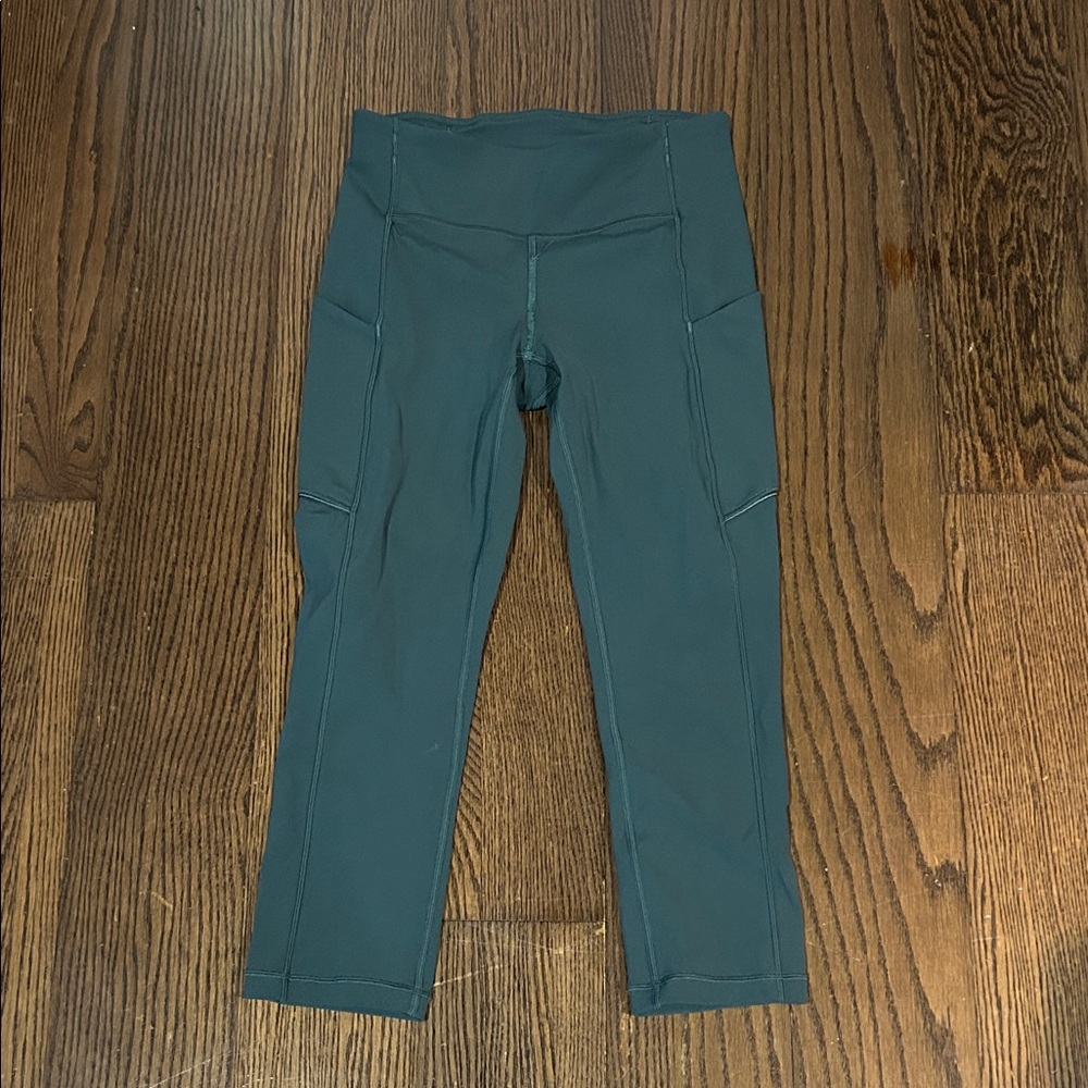 lululemon athletics high rise Align capri leggings workout pants sz 4